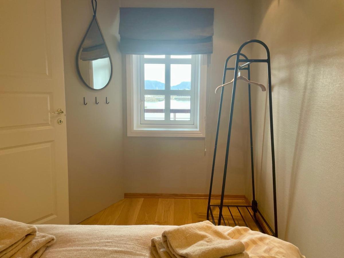 Svolvaer Harbour Sea View Apt Экстерьер фото
